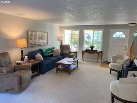1841 E Sixth Avenue Sutherlin OR 97479