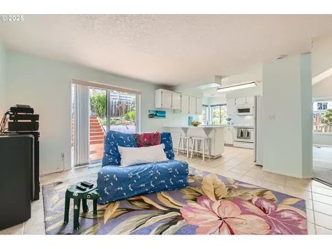 5493 NW 180th Place Portland OR 97229