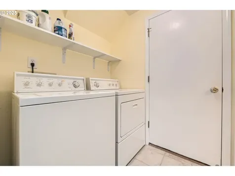 5493 NW 180th Place Portland OR 97229