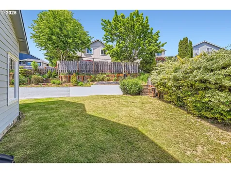 5493 NW 180th Place Portland OR 97229