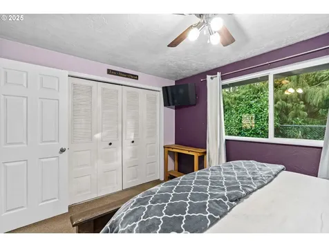 2112 W Irwin Way Eugene OR 97402