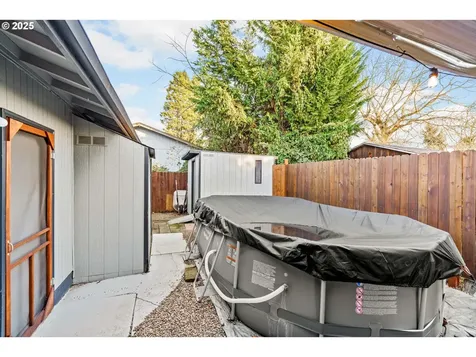 2112 W Irwin Way Eugene OR 97402