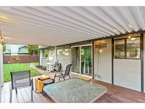 2112 W Irwin Way Eugene OR 97402