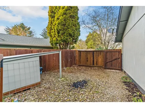 2112 W Irwin Way Eugene OR 97402