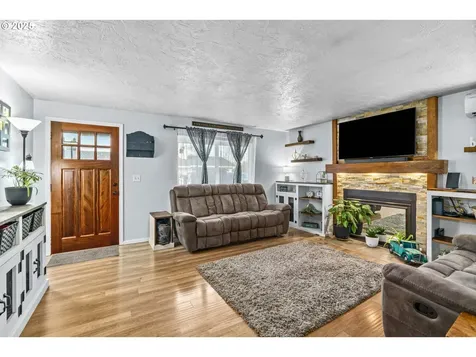 2112 W Irwin Way Eugene OR 97402