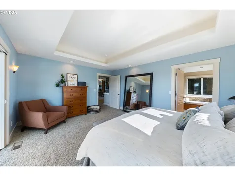 1990 Noble Fir Lane S Salem OR 97306