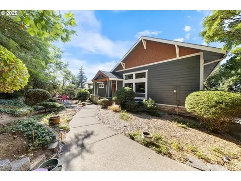 1990 Noble Fir Lane S Salem OR 97306