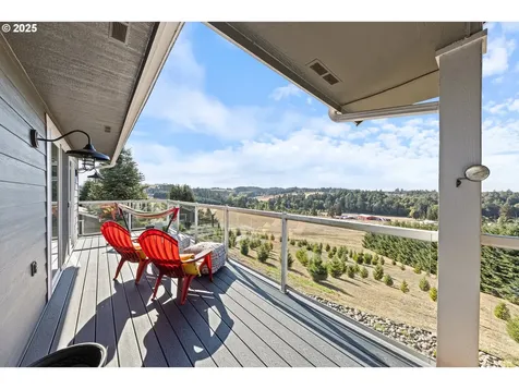 1990 Noble Fir Lane S Salem OR 97306