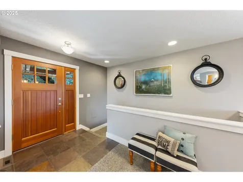 1990 Noble Fir Lane S Salem OR 97306