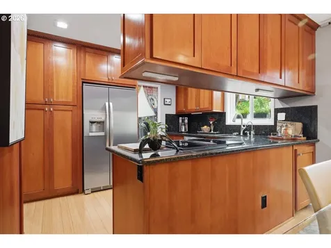 634 N Hayden Bay Drive Portland OR 97217