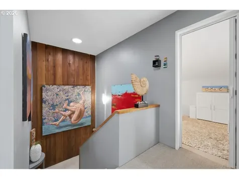 634 N Hayden Bay Drive Portland OR 97217