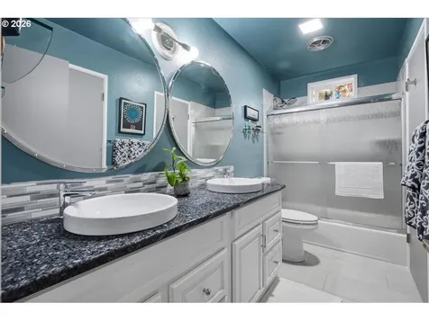 634 N Hayden Bay Drive Portland OR 97217