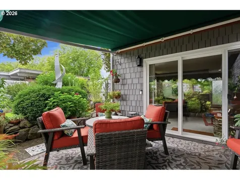 634 N Hayden Bay Drive Portland OR 97217