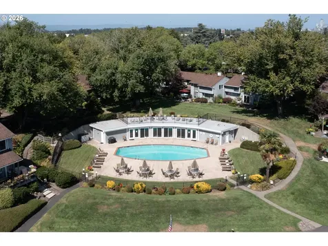 634 N Hayden Bay Drive Portland OR 97217