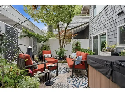 634 N Hayden Bay Drive Portland OR 97217