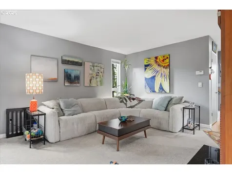 634 N Hayden Bay Drive Portland OR 97217