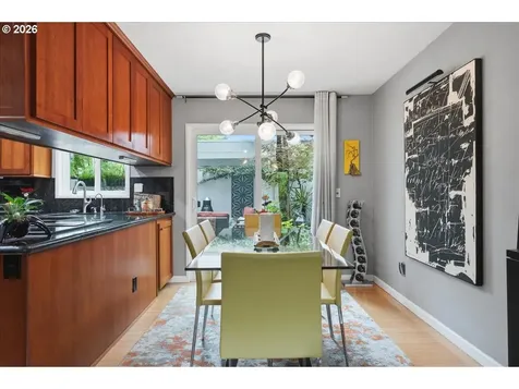 634 N Hayden Bay Drive Portland OR 97217