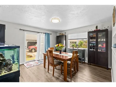 1107 Echo Hollow Road Eugene OR 97402