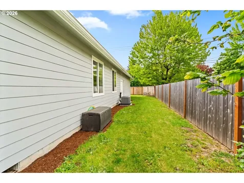 1107 Echo Hollow Road Eugene OR 97402