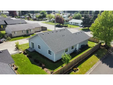 1107 Echo Hollow Road Eugene OR 97402