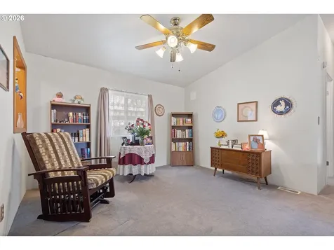 655 NE Burnett Road Mcminnville OR 97128
