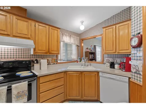 655 NE Burnett Road Mcminnville OR 97128