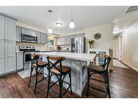2390 SW Lenore Drive Beaverton OR 97003