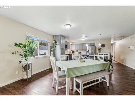2390 SW Lenore Drive Beaverton OR 97003