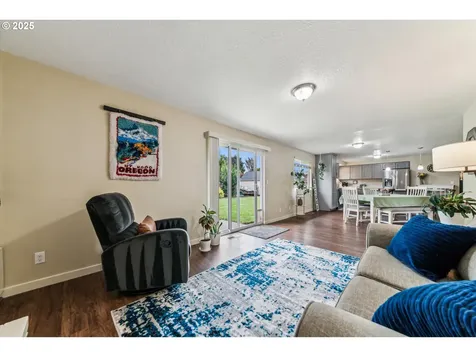 2390 SW Lenore Drive Beaverton OR 97003