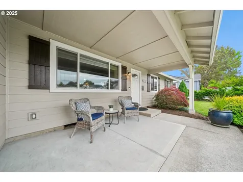 2390 SW Lenore Drive Beaverton OR 97003