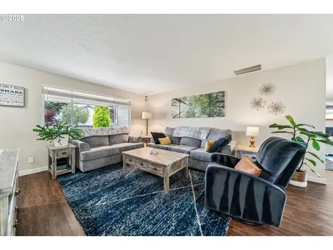 2390 SW Lenore Drive Beaverton OR 97003