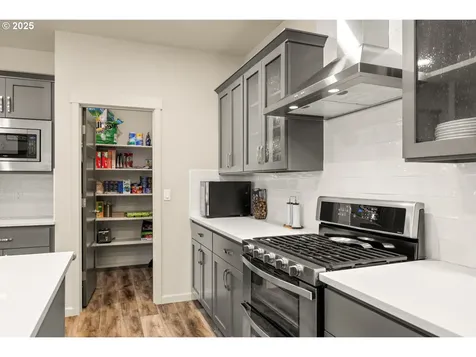 1752 35th Avenue Forest Grove OR 97116