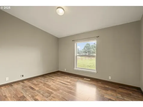23167 NE Sunnycrest Road Newberg OR 97132