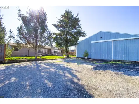 23167 NE Sunnycrest Road Newberg OR 97132