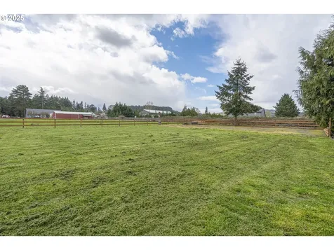 23167 NE Sunnycrest Road Newberg OR 97132