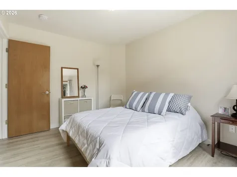 858 SW 24th Street Troutdale OR 97060
