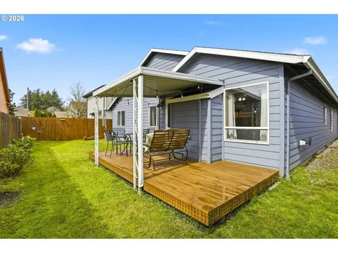 858 SW 24th Street Troutdale OR 97060