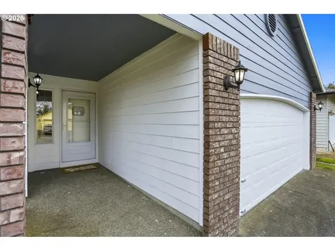 858 SW 24th Street Troutdale OR 97060