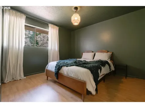 5729 NE Hazel Dell Avenue Vancouver WA 98663