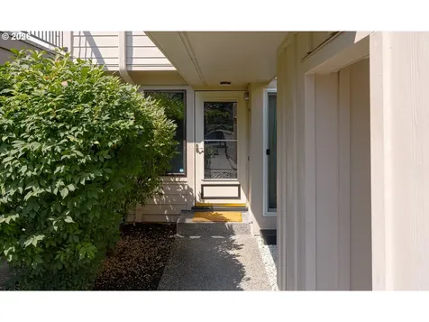 5729 NE Hazel Dell Avenue Vancouver WA 98663