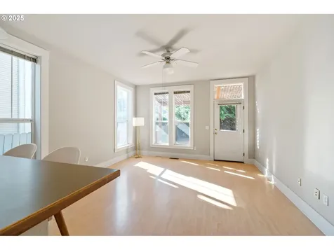 606 NE Tillamook Street Portland OR 97212