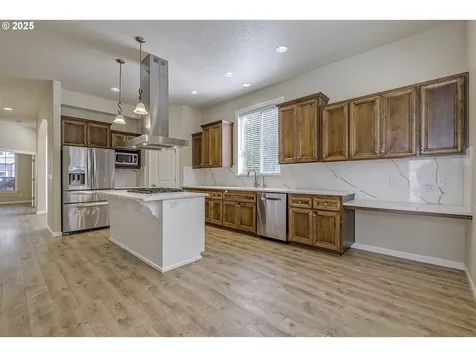6816 NE Willowgrove Street Hillsboro OR 97124