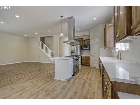 6816 NE Willowgrove Street Hillsboro OR 97124
