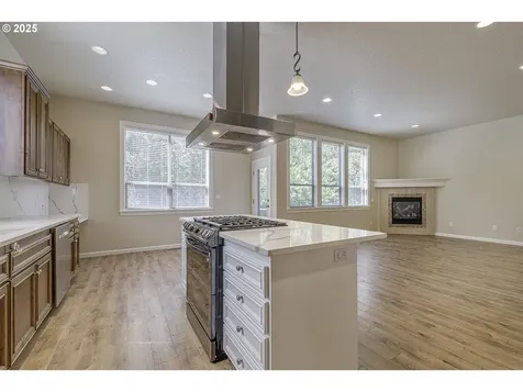 6816 NE Willowgrove Street Hillsboro OR 97124