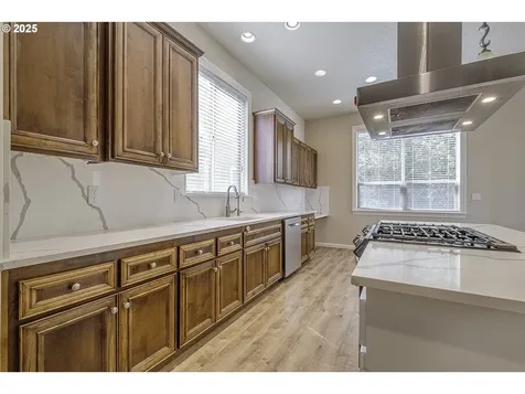 6816 NE Willowgrove Street Hillsboro OR 97124