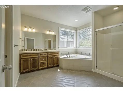 6816 NE Willowgrove Street Hillsboro OR 97124