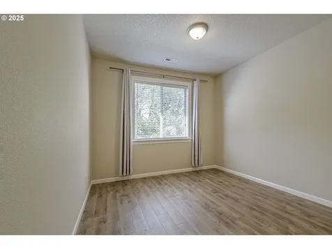 6816 NE Willowgrove Street Hillsboro OR 97124