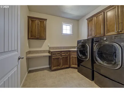 6816 NE Willowgrove Street Hillsboro OR 97124