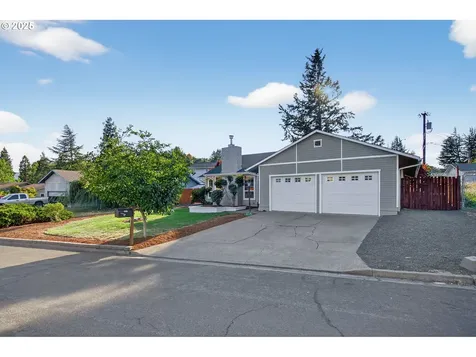 2264 NW Watters Street Roseburg OR 97471