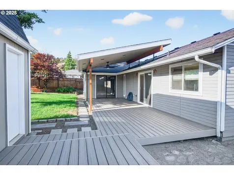 2264 NW Watters Street Roseburg OR 97471